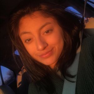 Meet your Posher, Hillary